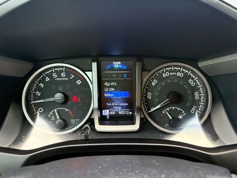 Used 2022 Toyota Tacoma SR5 RWD image 16