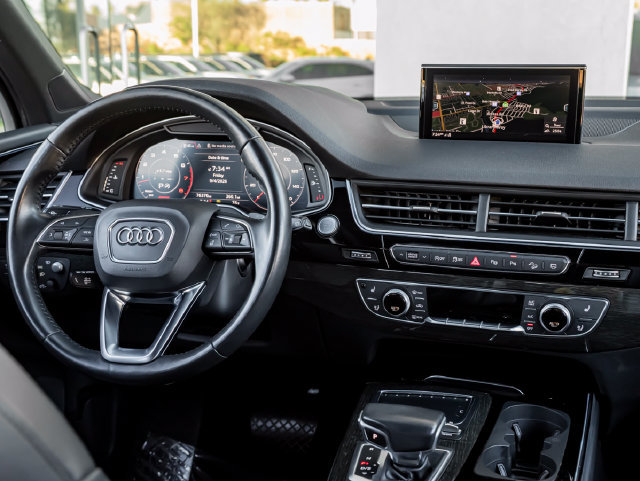 Used 2019 Audi Q7 3.0T Prestige AWD/4WD image 25