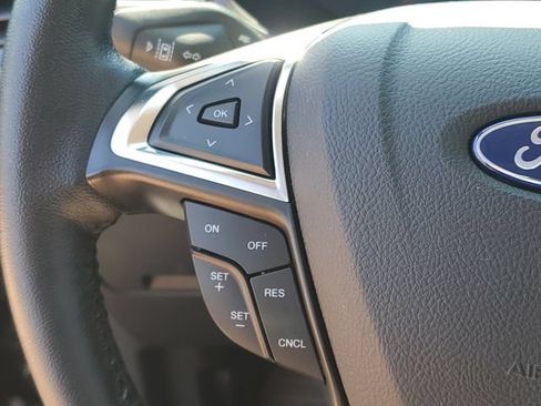 Used 2023 Ford Edge SEL AWD/4WD image 13