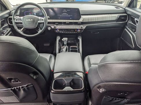 Certified 2025 Kia Telluride EX w/ EX Captain's Chair Package image 15
