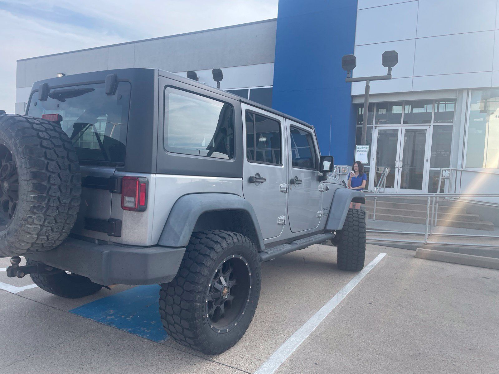 Used 2014 Jeep Wrangler Unlimited Sport w/ Connectivity Group AWD/4WD image 15