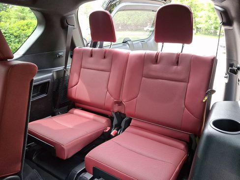 Certified 2023 Lexus GX 460 Premium w/ Premium Package AWD/4WD image 10