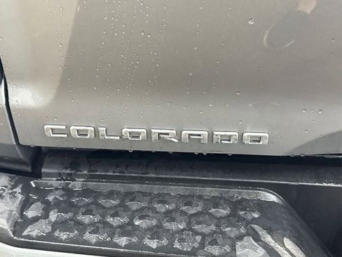 Used 2023 Chevrolet Colorado LT w/ LT Convenience Package image 14