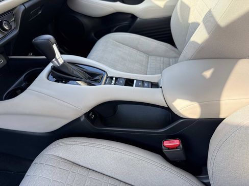 Used 2024 Honda HR-V LX image 15