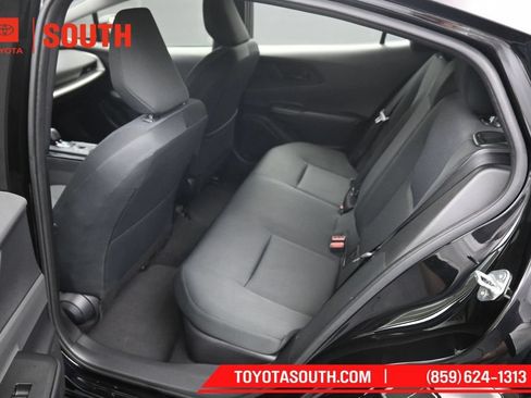 Used 2025 Toyota Prius LE AWD/4WD image 10