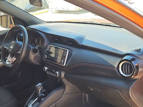Used 2020 Nissan Kicks SR w/ SR Premium Package FWD image 30