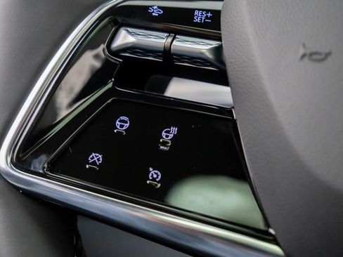 New 2026 Cadillac Lyriq Luxury image 30