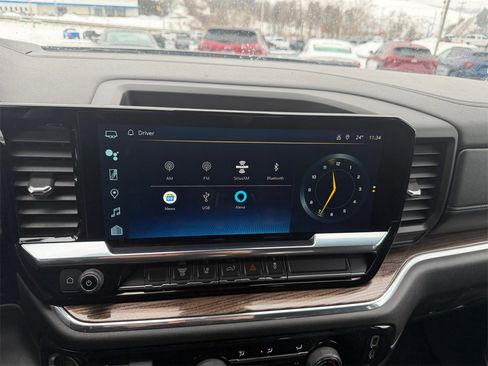 Used 2024 Chevrolet Silverado 2500 LT image 17