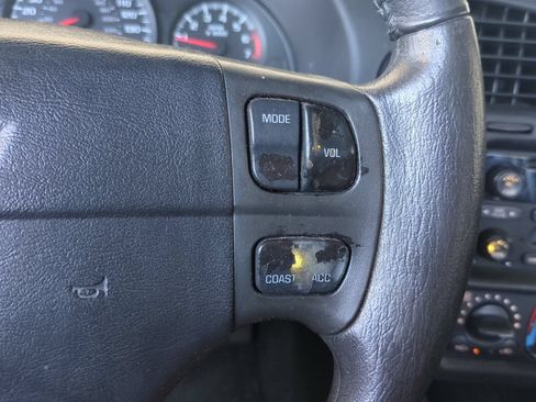 Used 2005 Chevrolet Monte Carlo SS w/ Preferred Equipment Group FWD image 34