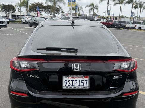 Used 2025 Honda Civic Sport Touring image 3