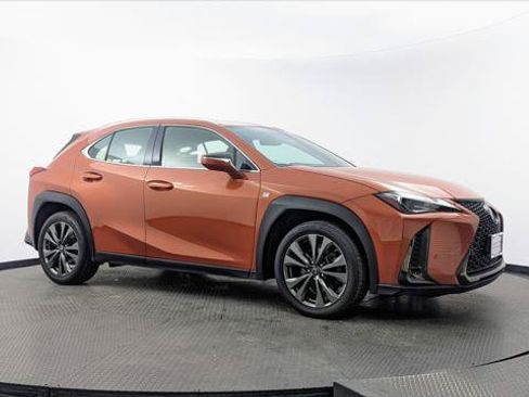 Used 2019 Lexus UX 200 F Sport w/ F Sport Premium Package FWD image 7