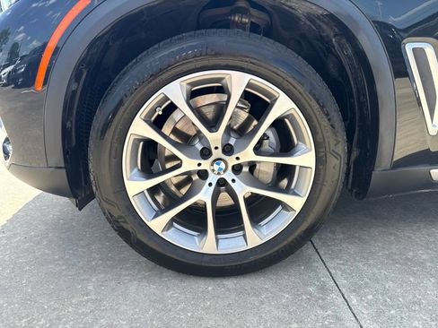 Used 2019 BMW X5 xDrive40i w/ Premium Package 2 AWD/4WD image 9