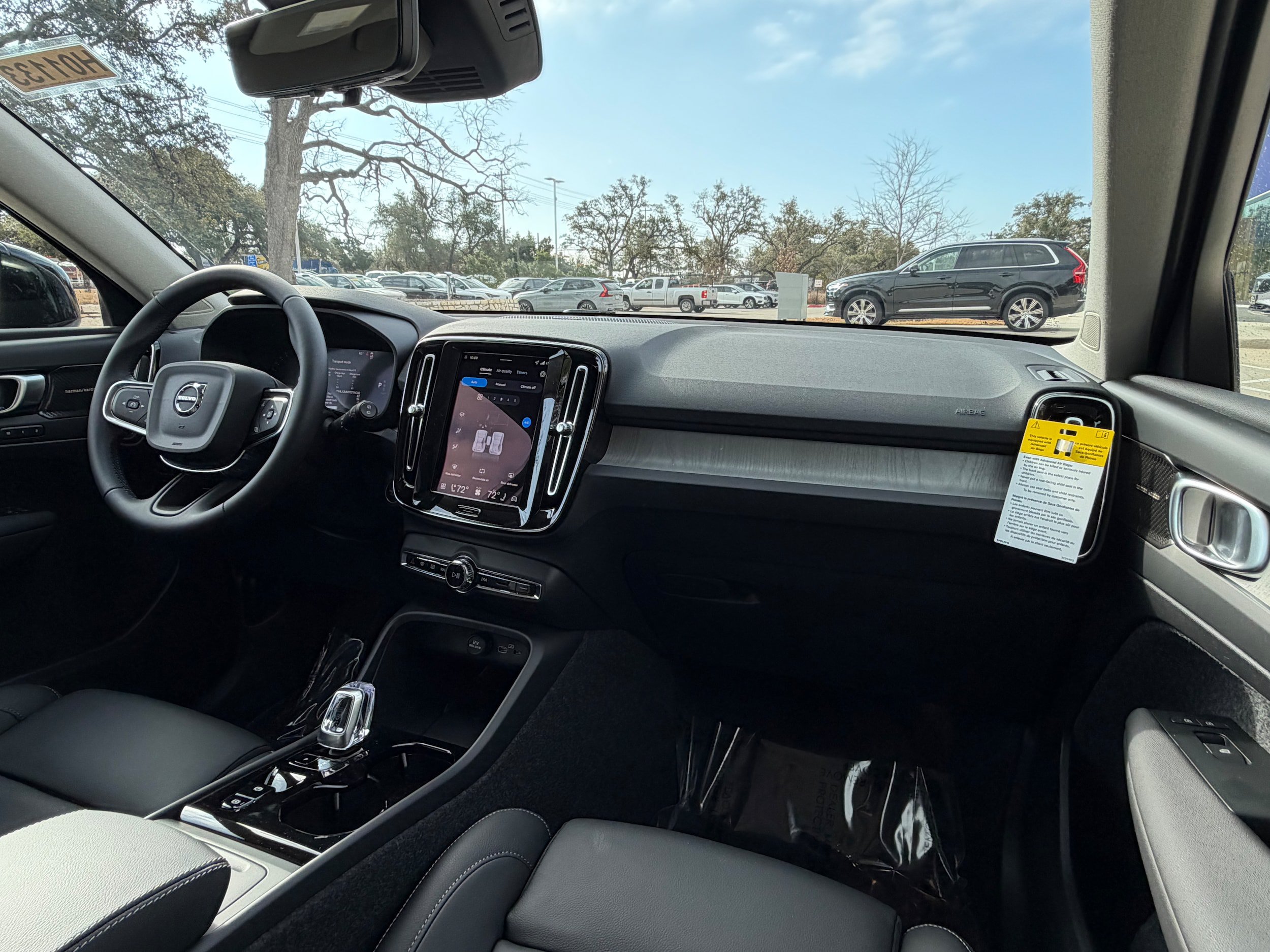 New 2026 Volvo XC40 B5 Ultra w/ Protection Package Premier AWD/4WD image 10