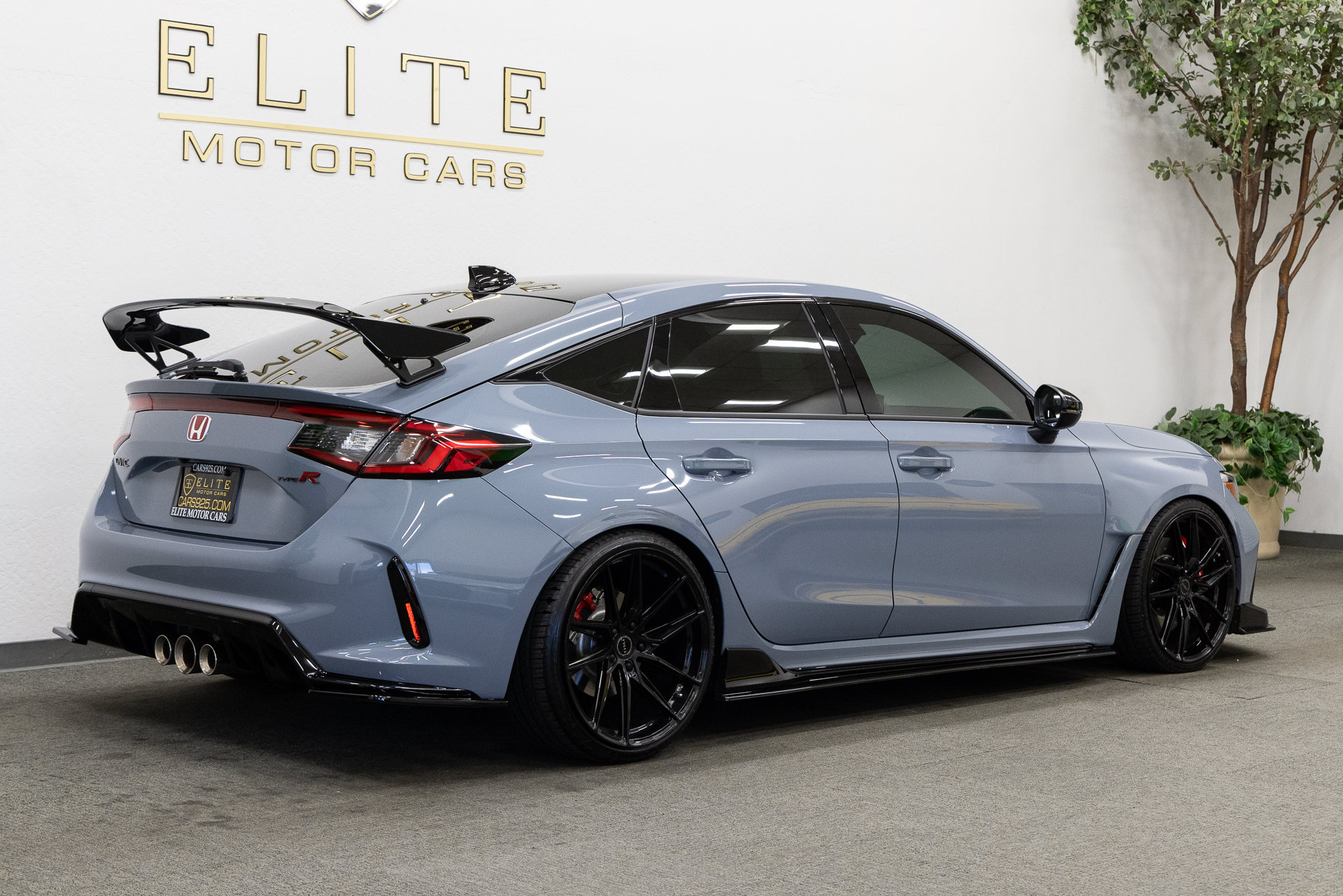 Used 2025 Honda Civic Type R image 11