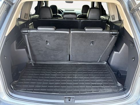 Certified 2023 Volkswagen Atlas SEL Premium AWD/4WD image 12
