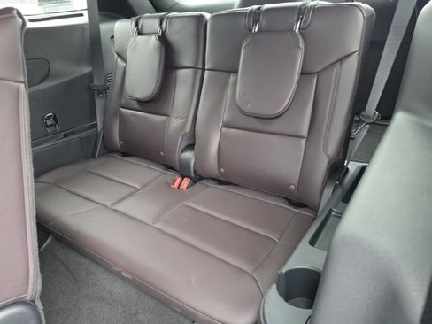Used 2025 Ford Explorer Platinum AWD/4WD image 13