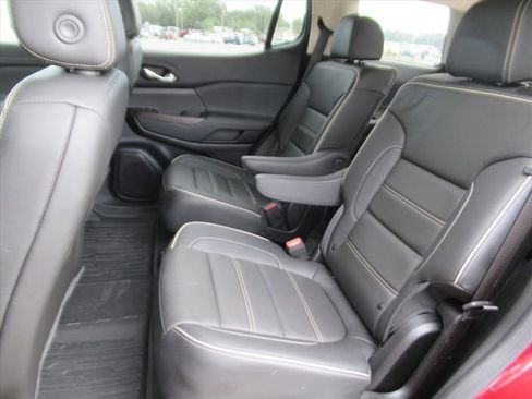 Used 2023 GMC Acadia Denali w/ Denali Ultimate Package image 32