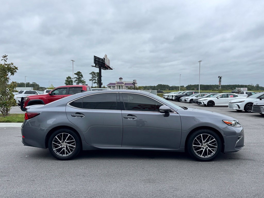 Used 2016 Lexus ES 350 FWD image 9