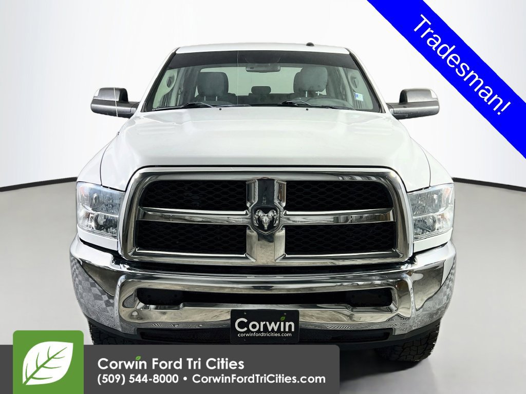 Used 2018 RAM 2500 Tradesman w/ Chrome Appearance Group AWD/4WD image 4