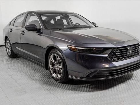 Used 2024 Honda Accord EX image 11