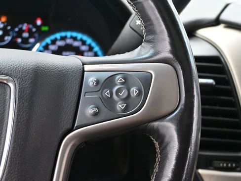 Used 2018 GMC Yukon XL Denali w/ Denali Ultimate Package AWD/4WD image 16