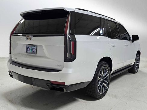 Used 2022 Cadillac Escalade Sport Platinum image 3