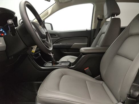 Used 2022 Chevrolet Colorado W/T w/ WT Convenience Package RWD image 17