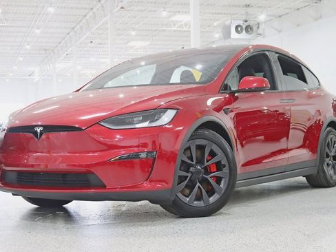 Used 2024 Tesla Model X Plaid image 6