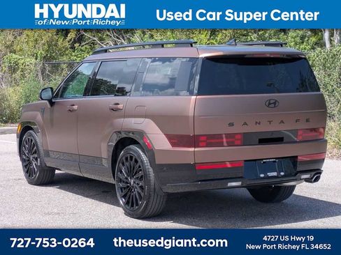 Used 2025 Hyundai Santa Fe Calligraphy FWD image 3