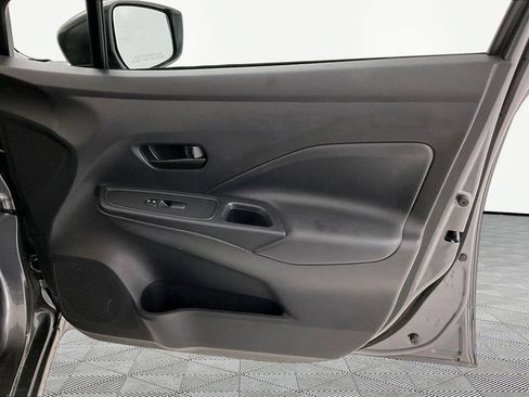 Used 2025 Nissan Versa S w/ Trunk Package FWD image 21
