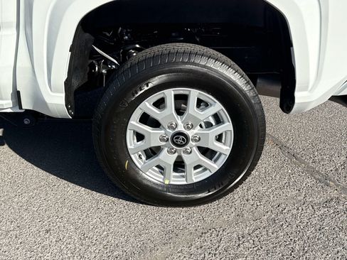 New 2026 Toyota Tacoma SR5 AWD/4WD image 6