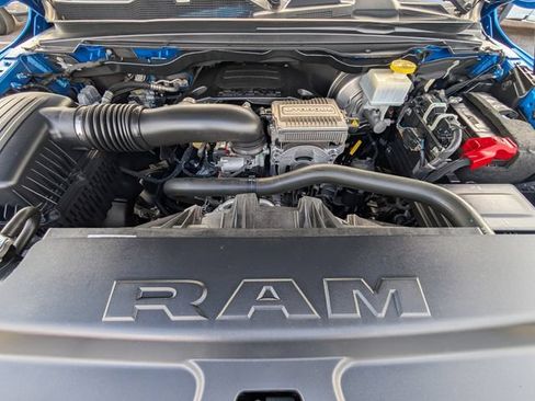 Used 2024 RAM 1500 Laramie AWD/4WD image 32