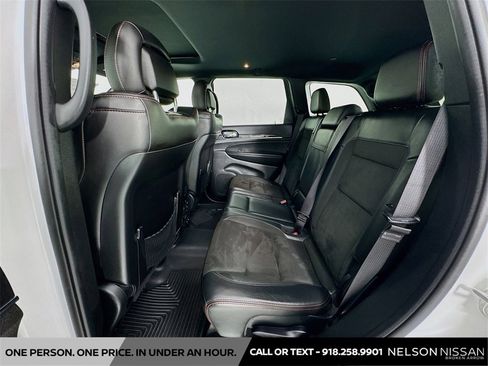 Used 2021 Jeep Grand Cherokee Trailhawk image 25