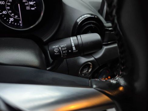 Used 2016 MAZDA MX-5 Miata Club RWD image 20