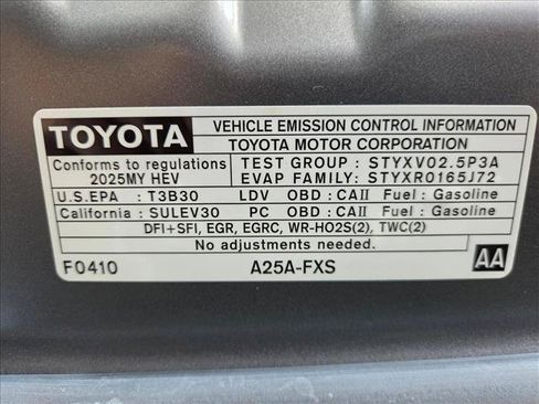 Used 2025 Toyota Camry SE w/ Convenience Package FWD image 22