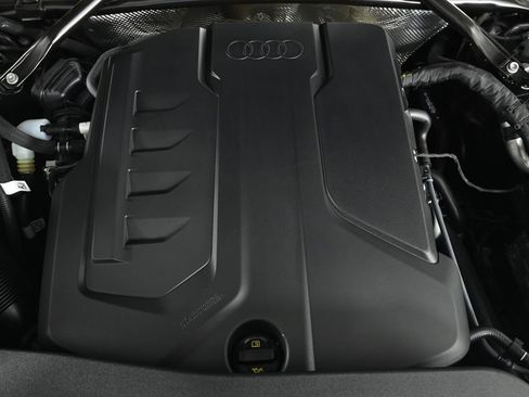 New 2025 Audi Q5 Prestige image 23