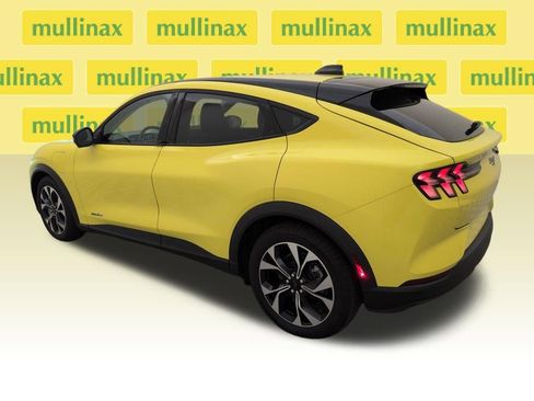 Used 2025 Ford Mustang Mach-E Select image 9