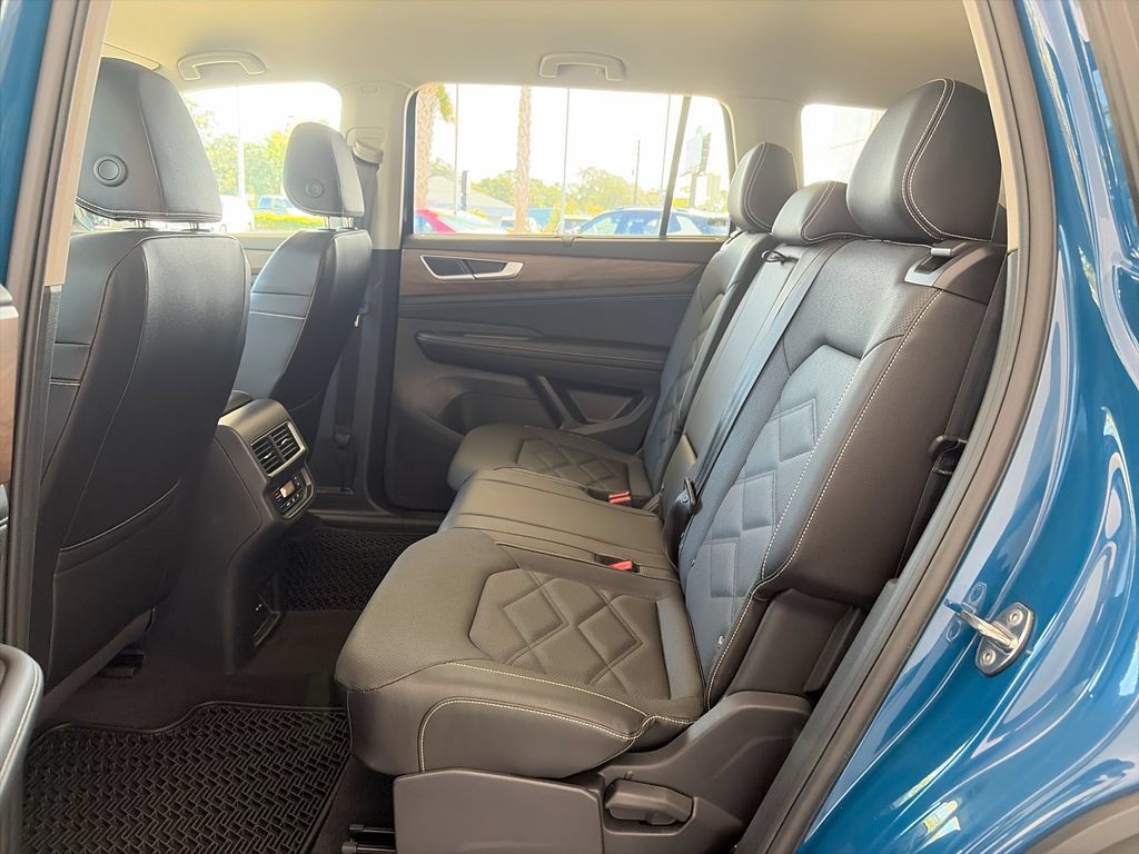 Certified 2026 Volkswagen Atlas SE FWD image 31