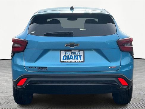 New 2026 Chevrolet Trax RS image 4
