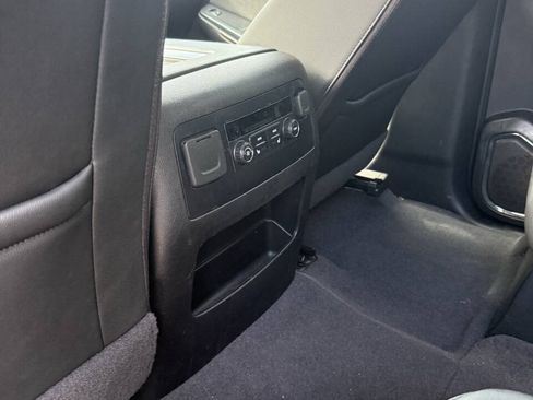 Used 2020 Chevrolet Tahoe LT w/ RST Edition AWD/4WD image 15