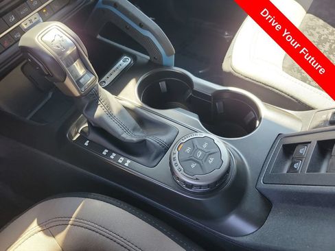 Used 2023 Ford Bronco Wildtrak AWD/4WD image 16