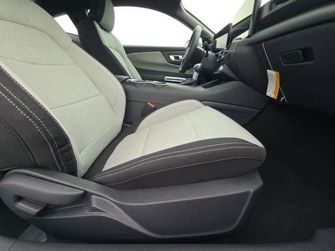 Used 2025 Ford Mustang Coupe image 12