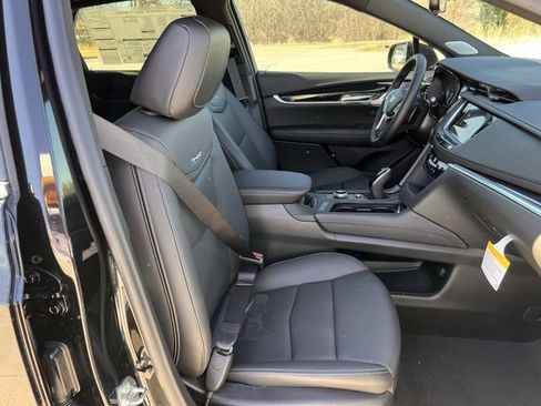 New 2025 Cadillac XT5 Premium Luxury image 10