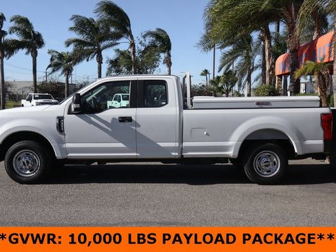 Used 2018 Ford F250 XL w/ Power Equipment Group image 5