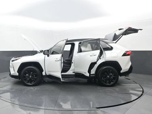 Used 2023 Toyota RAV4 XSE AWD/4WD image 33