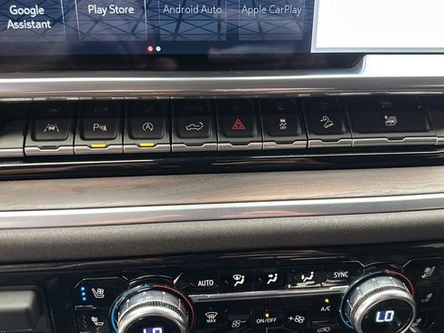 Used 2022 GMC Sierra 1500 SLT w/ SLT Premium Plus Package AWD/4WD image 23