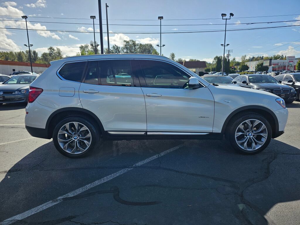 Used 2016 BMW X3 xDrive28i AWD/4WD image 4