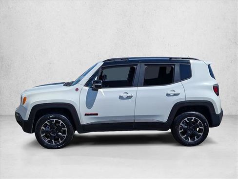 Used 2023 Jeep Renegade Trailhawk AWD/4WD image 9