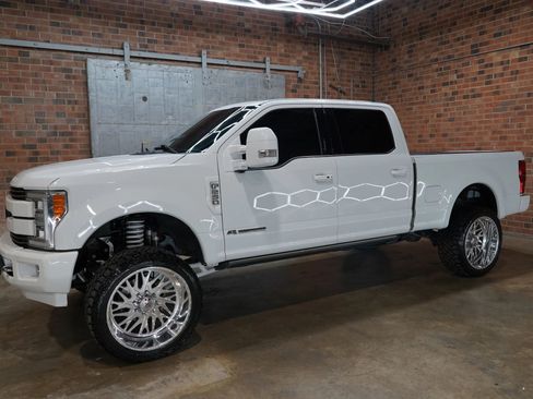 Used 2017 Ford F250 King Ranch w/ King Ranch Ultimate Package image 8