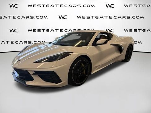 Used 2021 Chevrolet Corvette Stingray Preferred Cpe w/ Z51 Performance Package RWD image 1